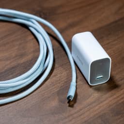 Image of: Anker Nano charger & 10ft cable