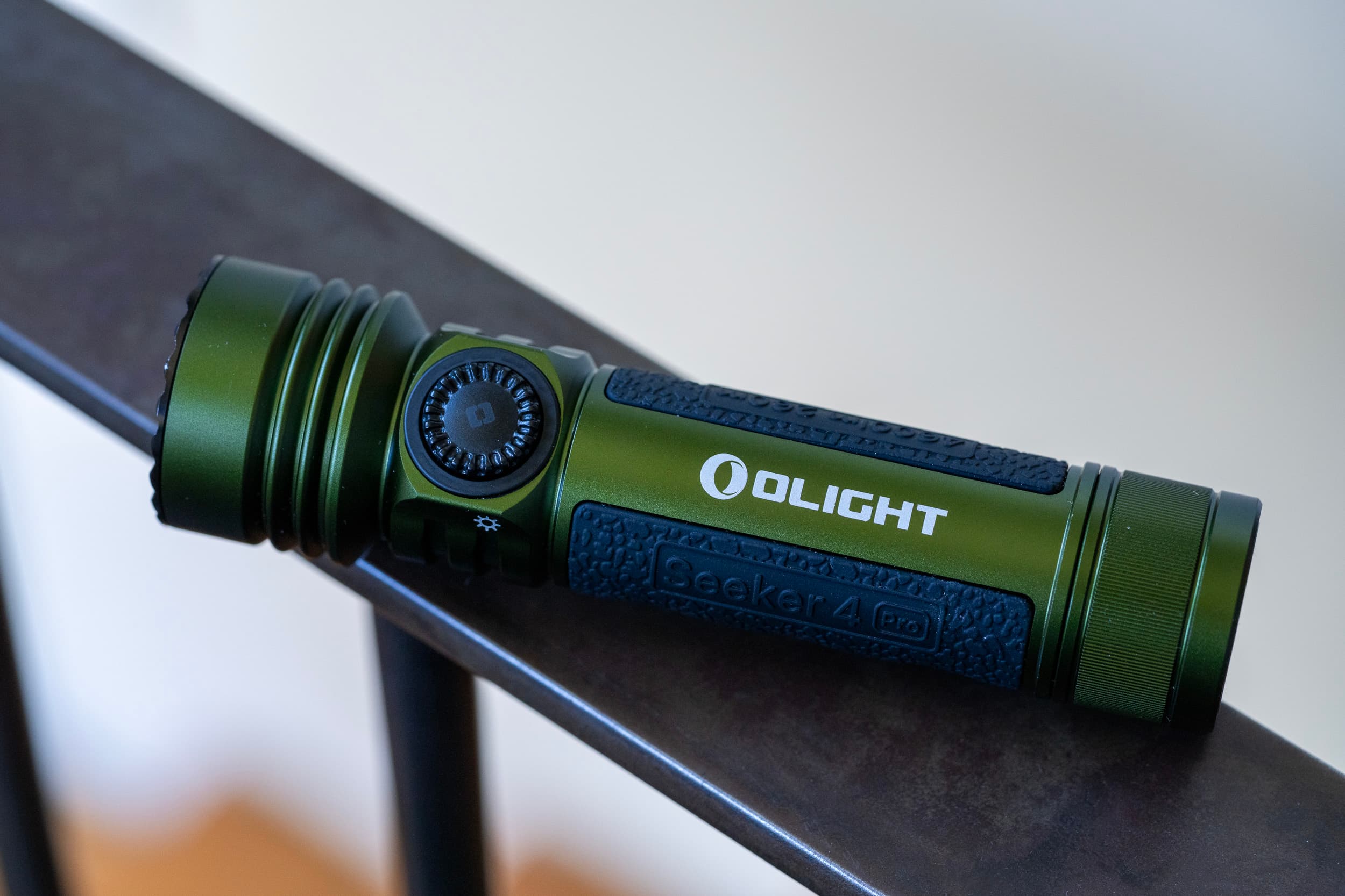 Olight Seeker 4 Pro