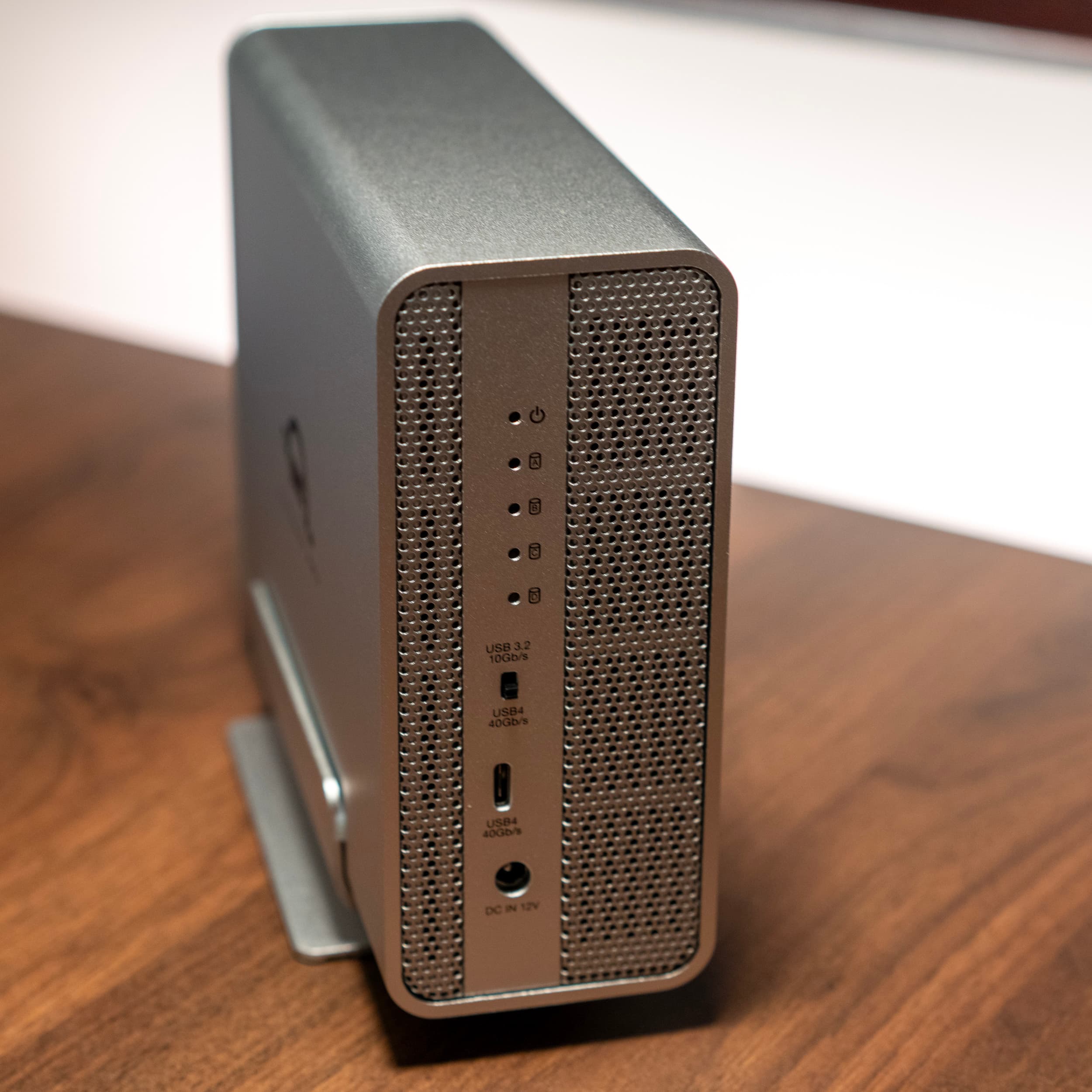 OWC Express 4M2 front panel detail