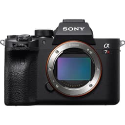 Image of: Sony α7R IV