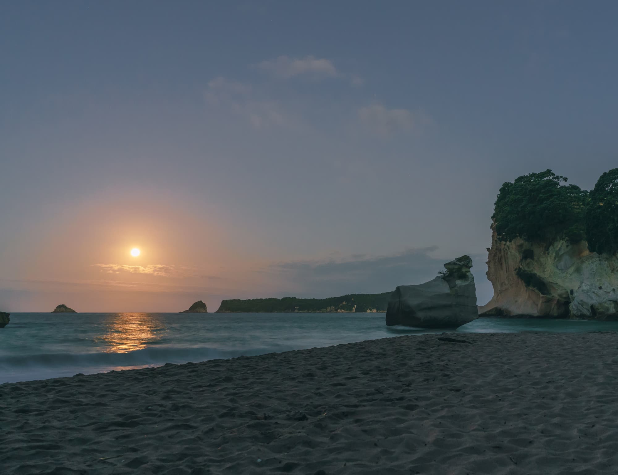Coromandel Peninsula photo copyright-paulstamatiou_com-DSC08788