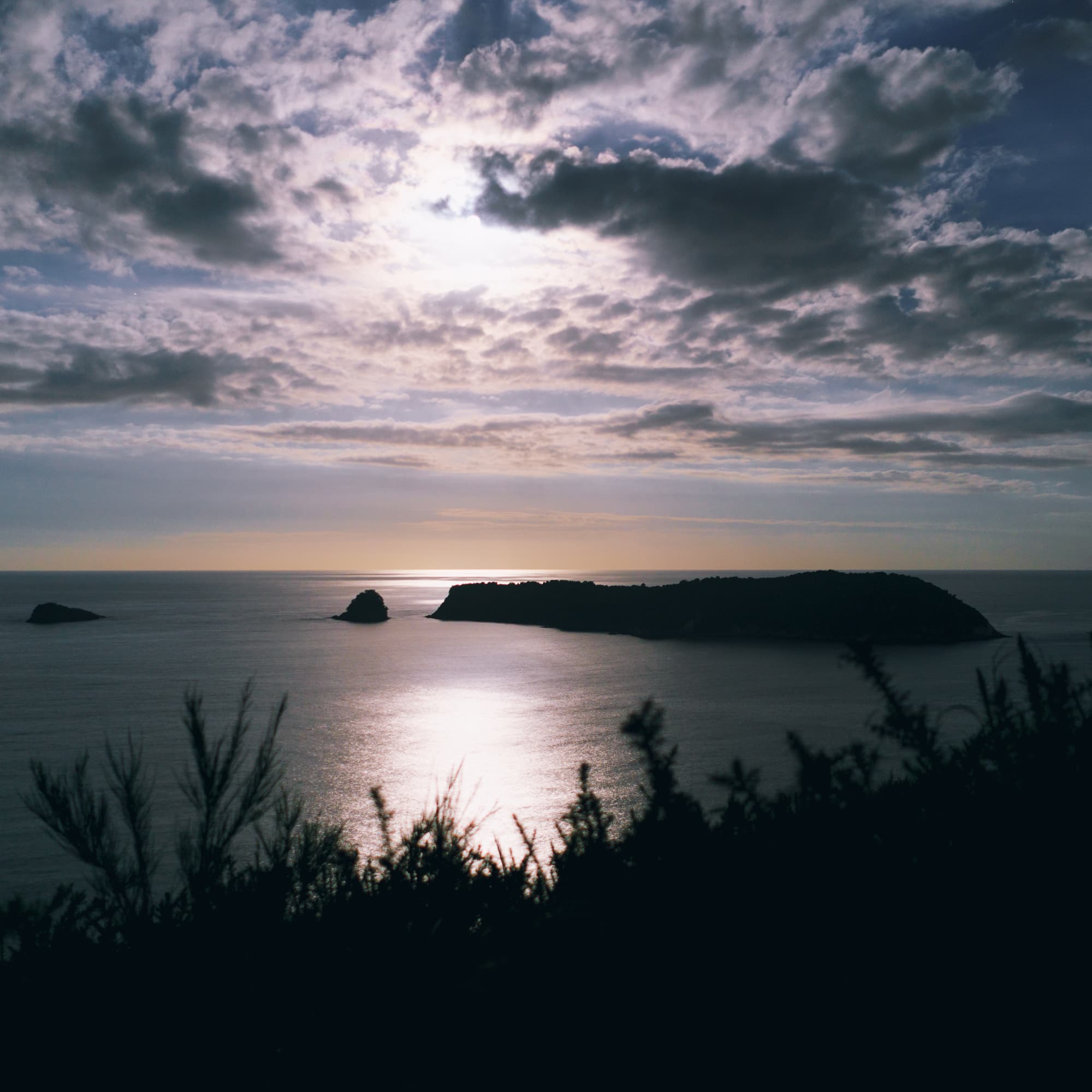 Coromandel Peninsula photo copyright-paulstamatiou_com-DSC08817