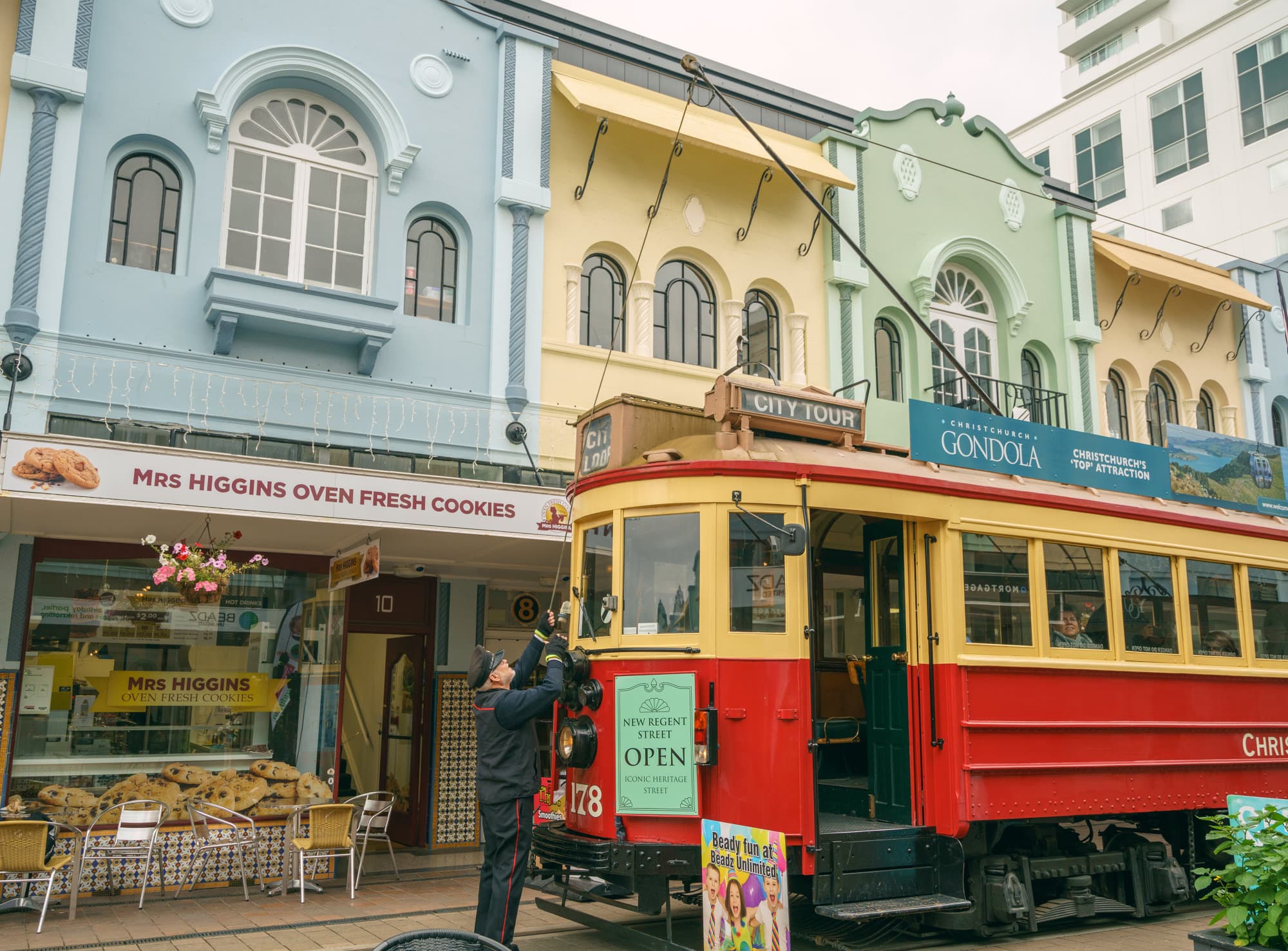 Mount Cook to Christchurch photo copyright-paulstamatiou_com-DSC07566