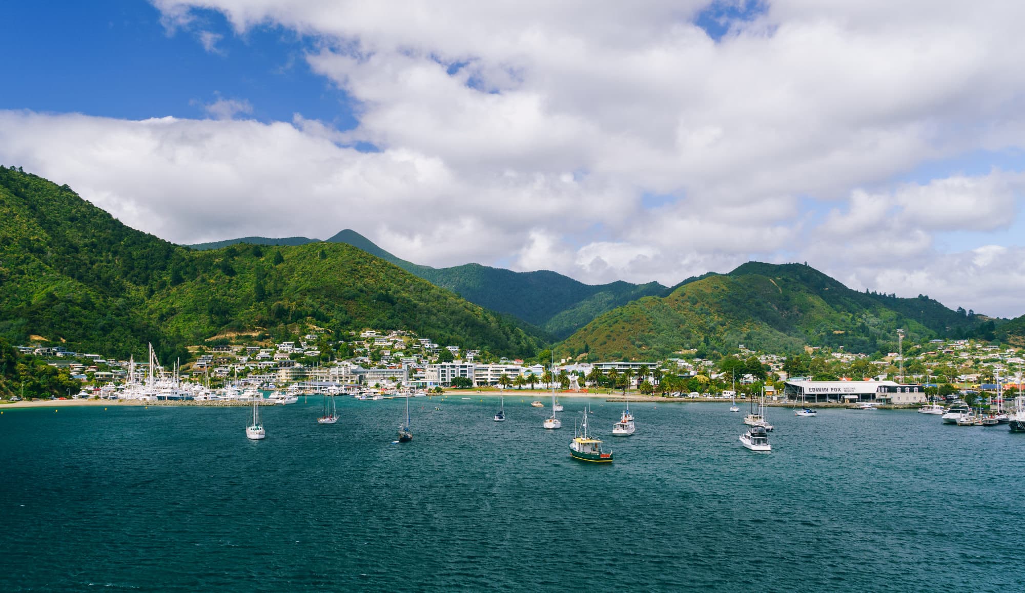 Nelson Lakes & Wharariki Beach photo copyright-paulstamatiou_com-DSC01184