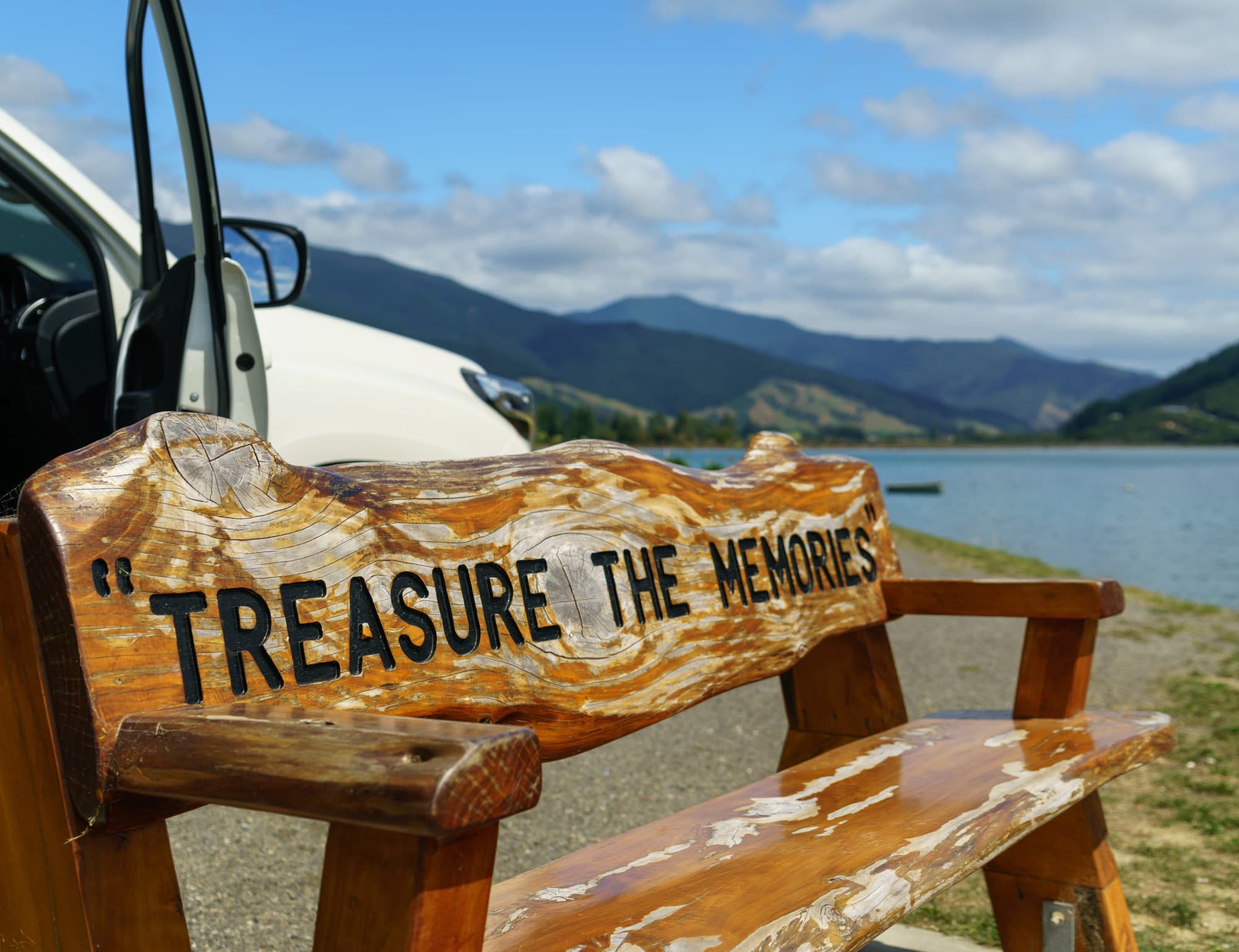 Nelson Lakes & Wharariki Beach photo copyright-paulstamatiou_com-DSC01238