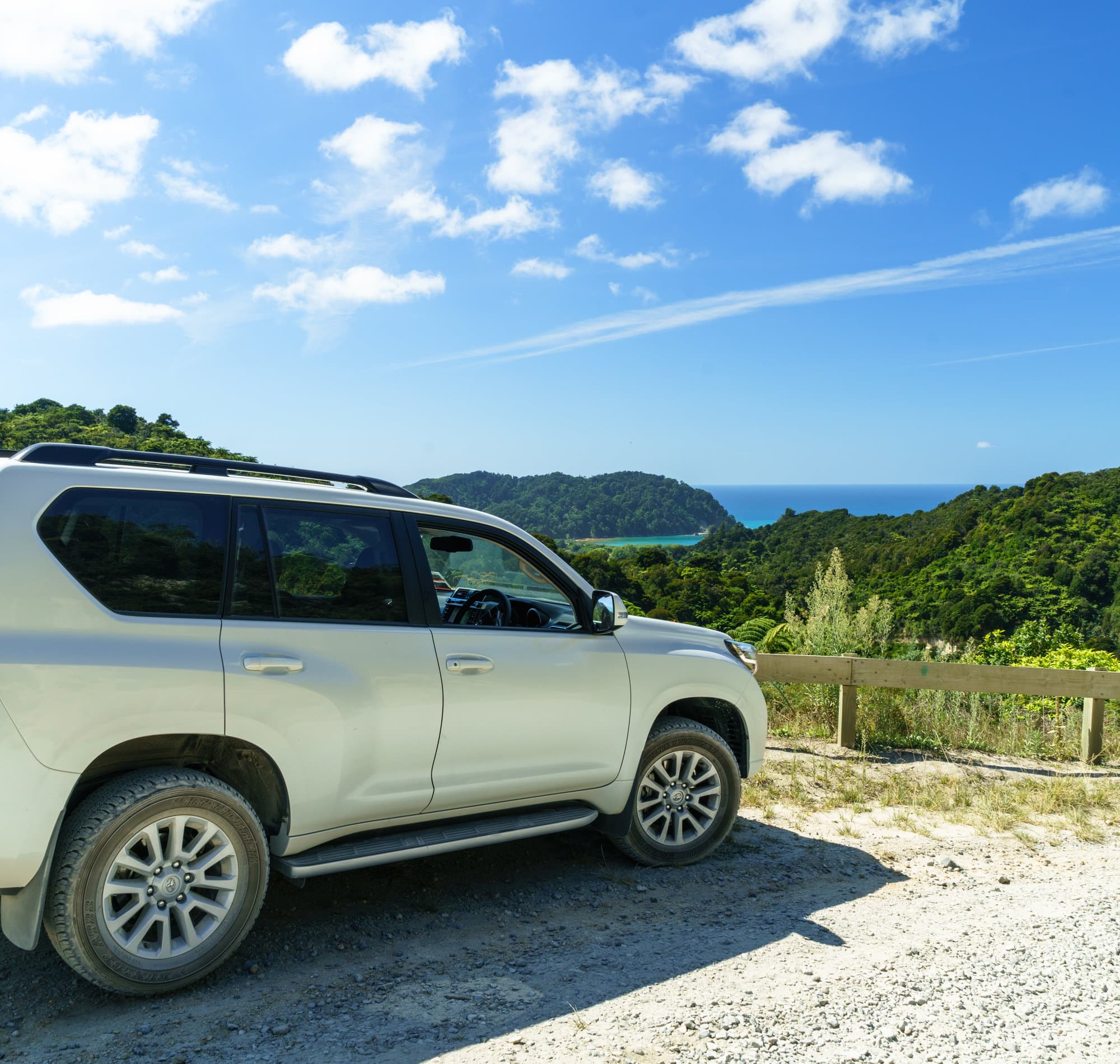 Nelson Lakes & Wharariki Beach photo copyright-paulstamatiou_com-DSC02180
