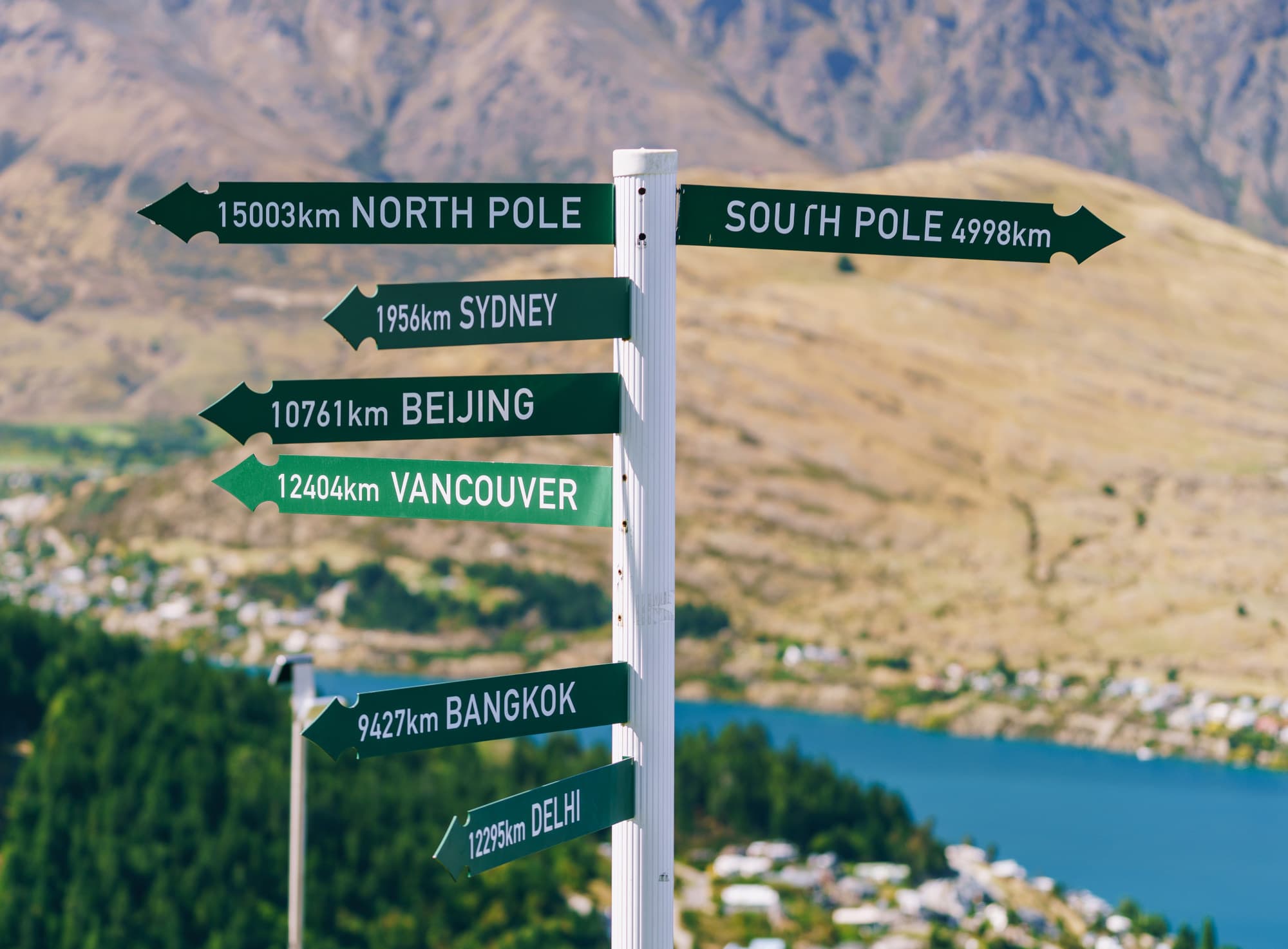 Queenstown & Milford Sound photo copyright-paulstamatiou_com-DSC04172