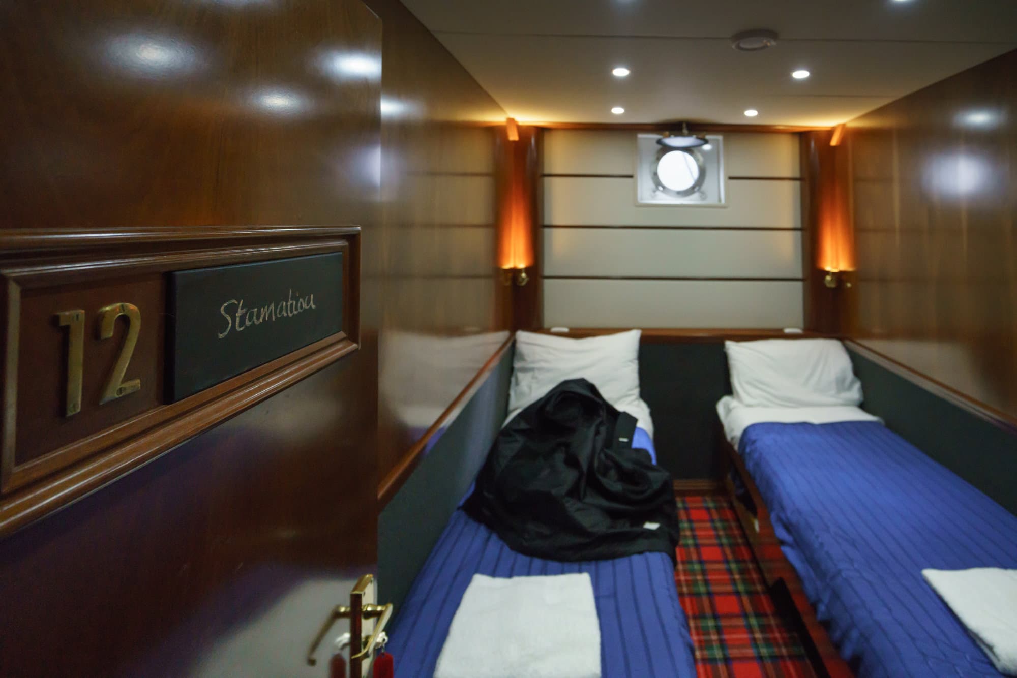 Queenstown & Milford Sound photo copyright-paulstamatiou_com-DSC05673