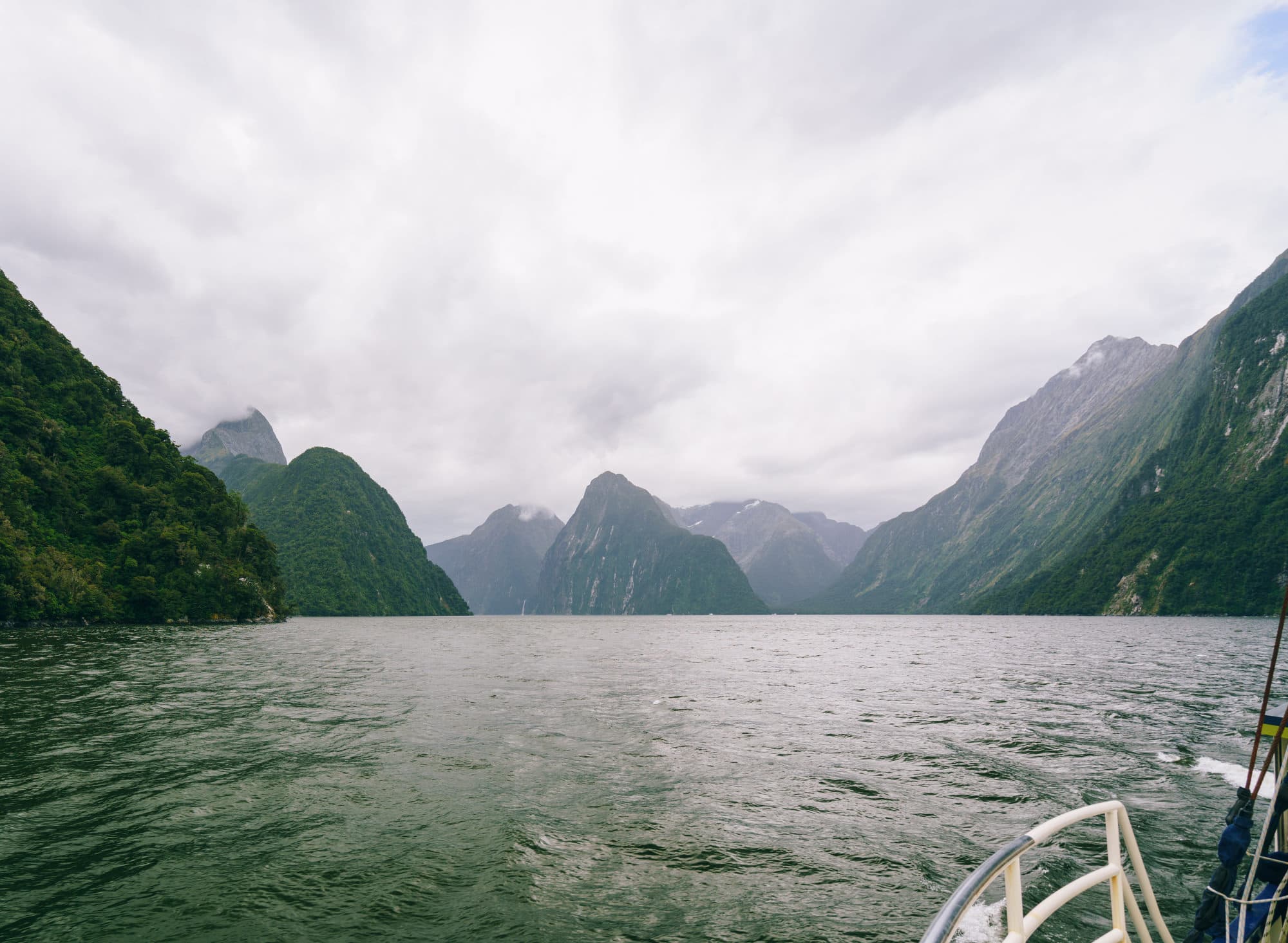 Queenstown & Milford Sound photo copyright-paulstamatiou_com-DSC05680