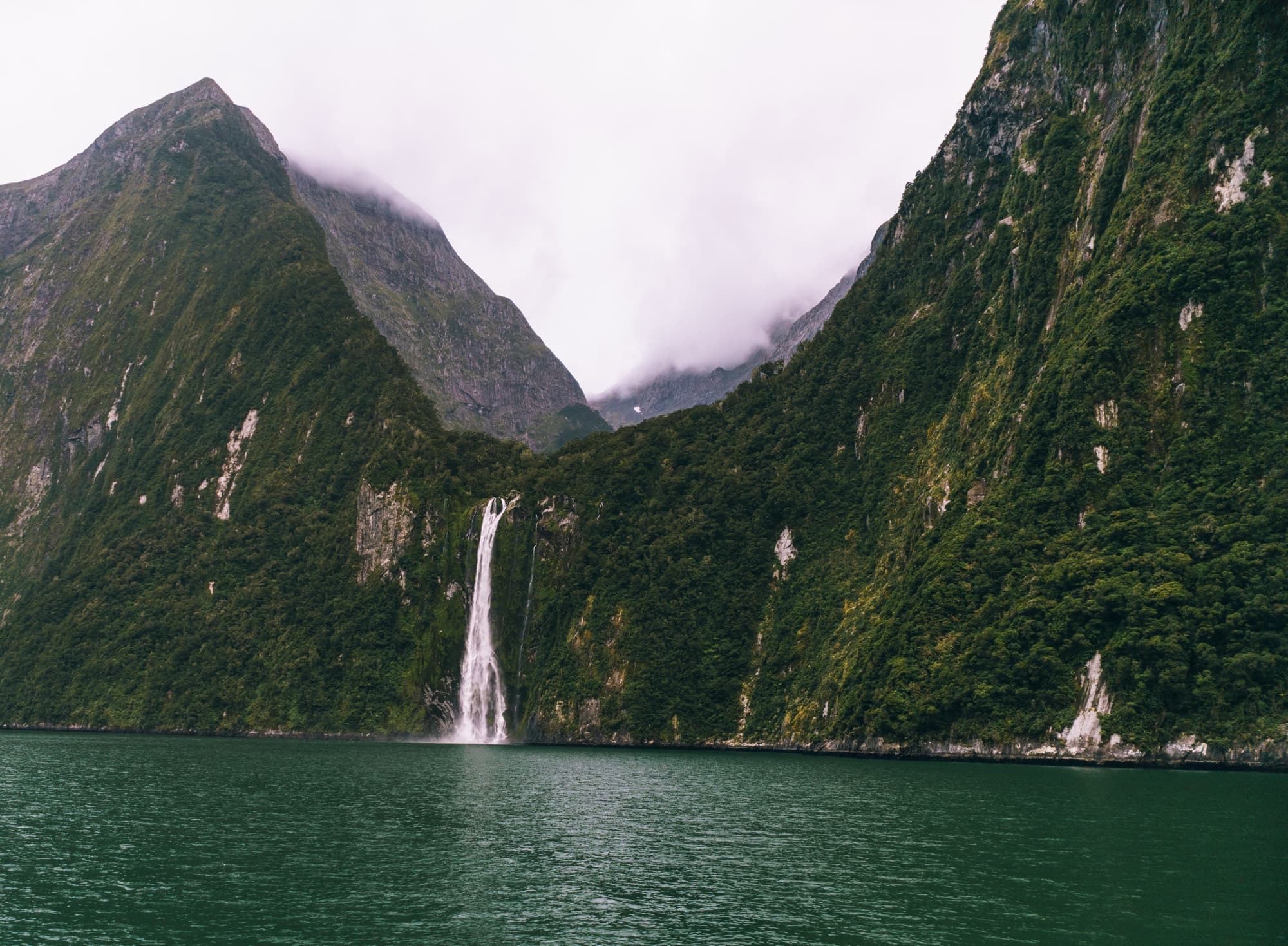 Queenstown & Milford Sound photo copyright-paulstamatiou_com-DSC05803