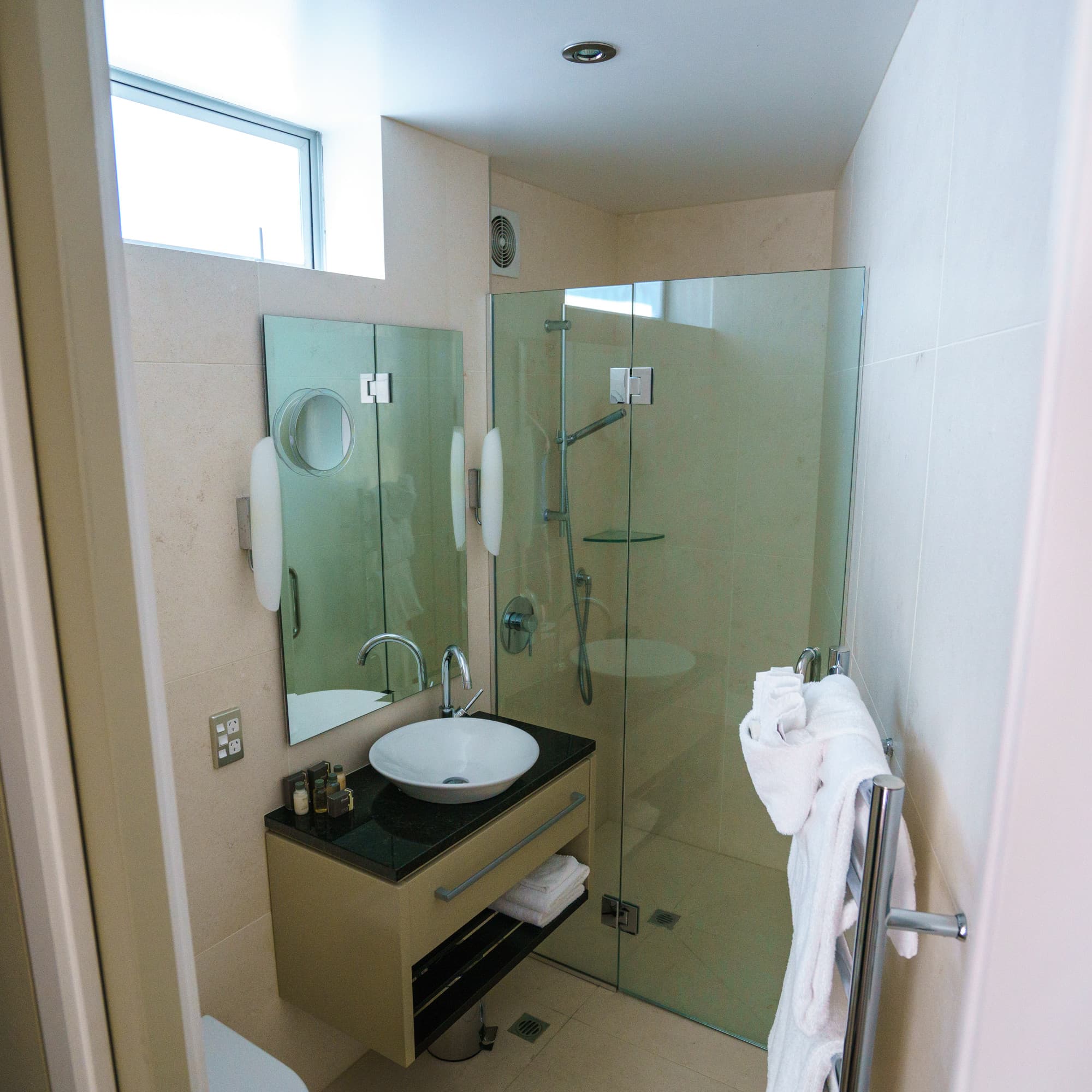 Taupo photo copyright-paulstamatiou_com-DSC09460