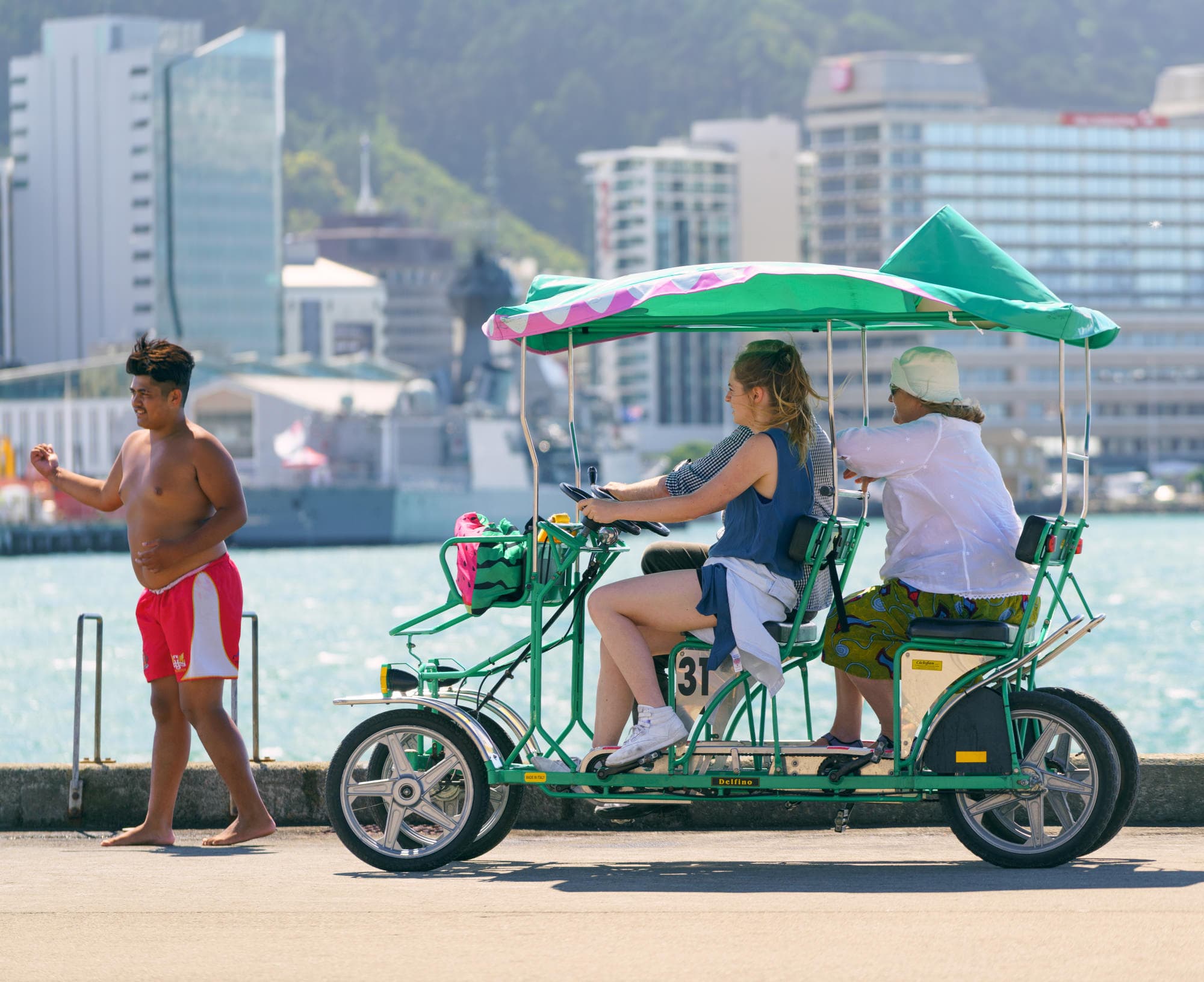 Wellington photo copyright-paulstamatiou_com-DSC00582