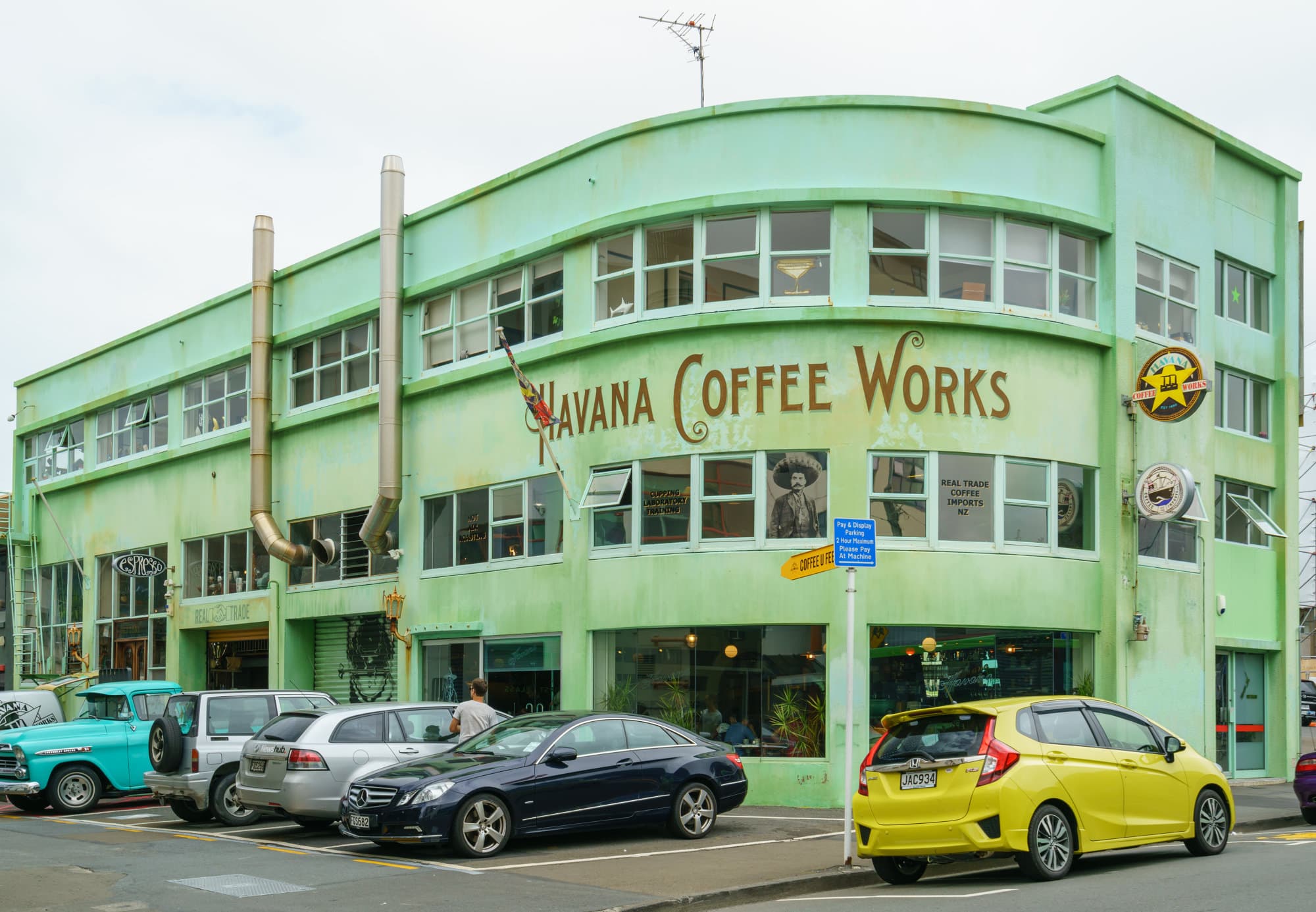 Wellington photo copyright-paulstamatiou_com-DSC01074