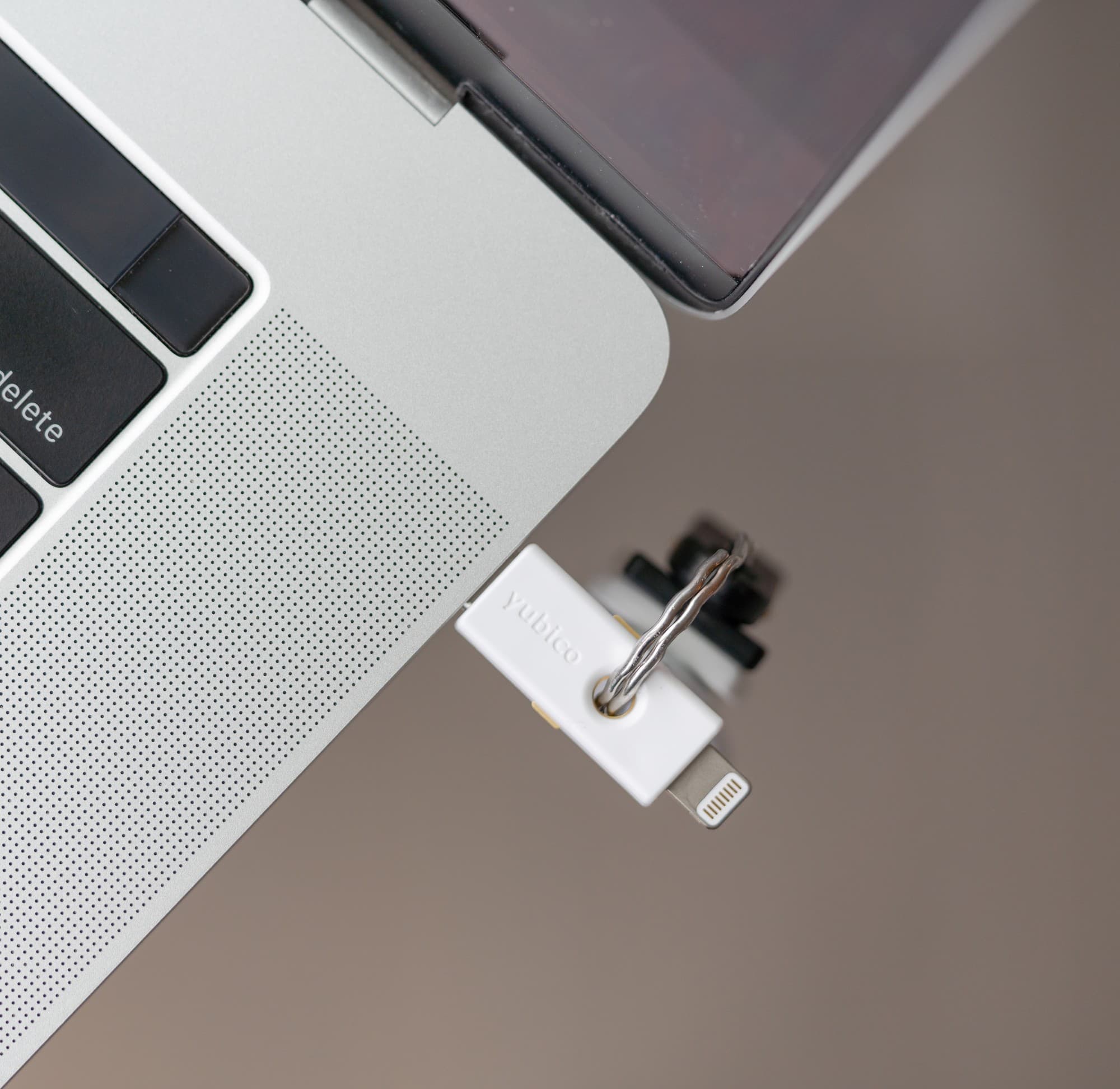 YubiKey 5Ci plugged into a MacBook Pro